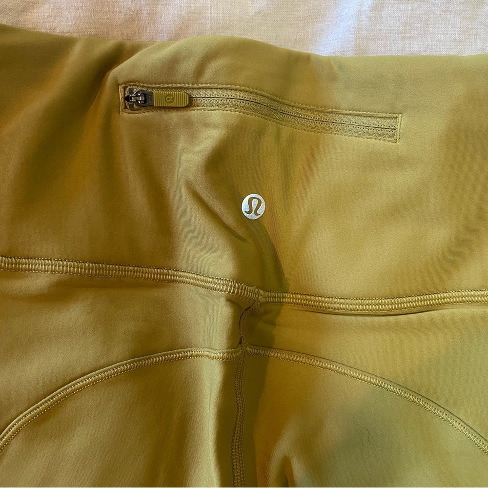Lululemon chartreuse/Olive Green Leggings - Picture 2 of 4